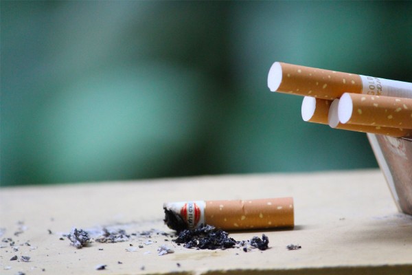 «Le risque pour les fumeurs de développer une forme sévère du Covid-19 est augmenté de 50%»