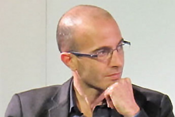 Covid-19 : Yuval Harari anticipe les dérapages de la crise