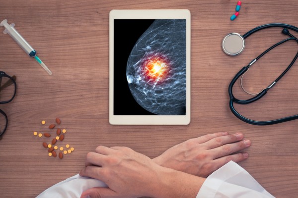 Scientists want your smartphone to sniff out cancer—just like a dog