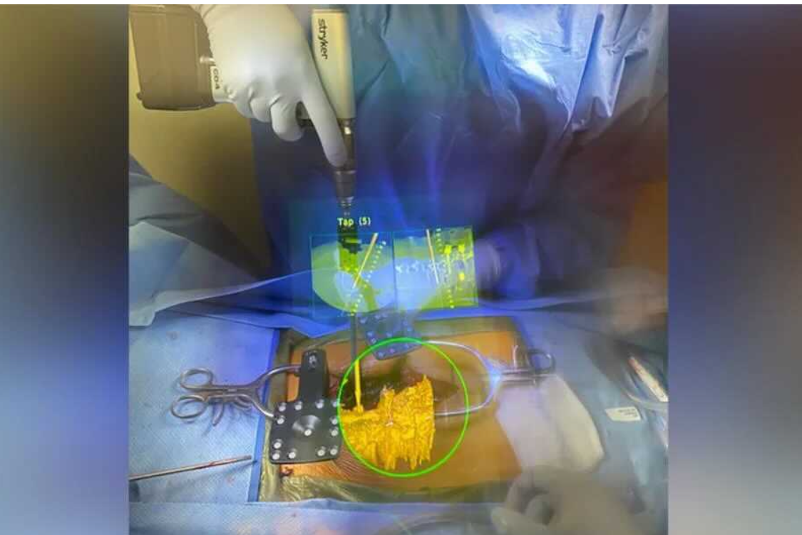 This tech uses augmented reality to give surgeons 'superpowers'