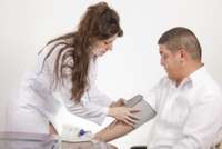 Hypertension artérielle : les téléconsultations aussi efficaces que les consultations ?