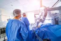 Un robot chirurgical possédant des sens comparables à ceux des humains