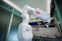 Innovation : un premier pontage coronaire réalisé à l'aide d'un robot chirurgical au Grand Hôpital de Charleroi (GHdC)